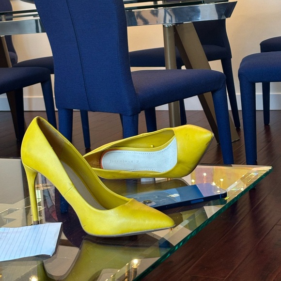 Zara yellow pump heels - Picture 3 of 7